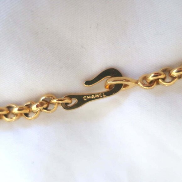 Vintage Chanel 98P Interlocking CC Logo Necklace Gold - Picture 5 of 6